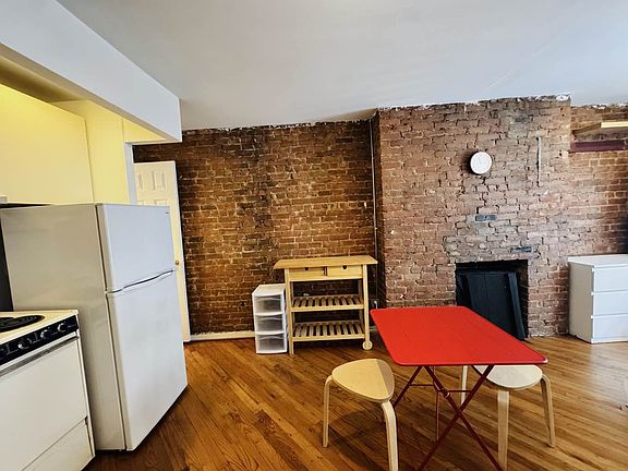 4th image of 162 Avenue B APT 4N