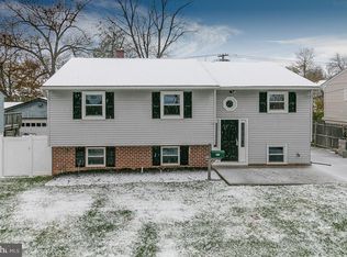 220 Highfalcon Rd, Reisterstown, MD 21136