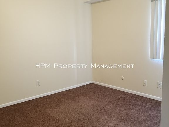 5th image of 1300 Brimfield Dr
