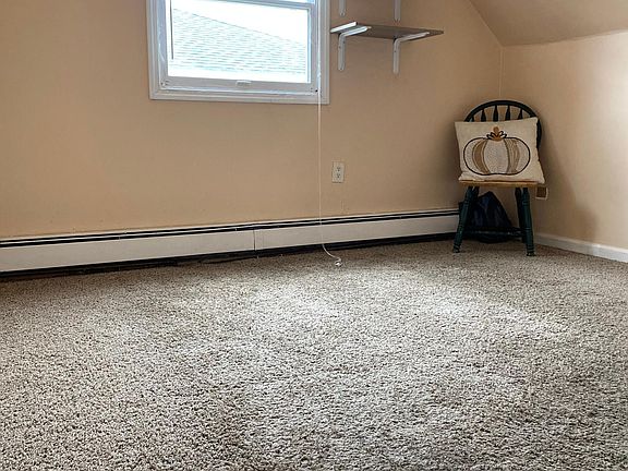 3rd image of 14 Carolina Ave