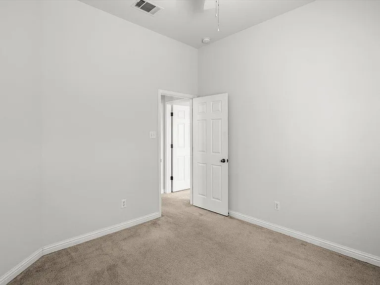 19501 Brue St — Photo 26