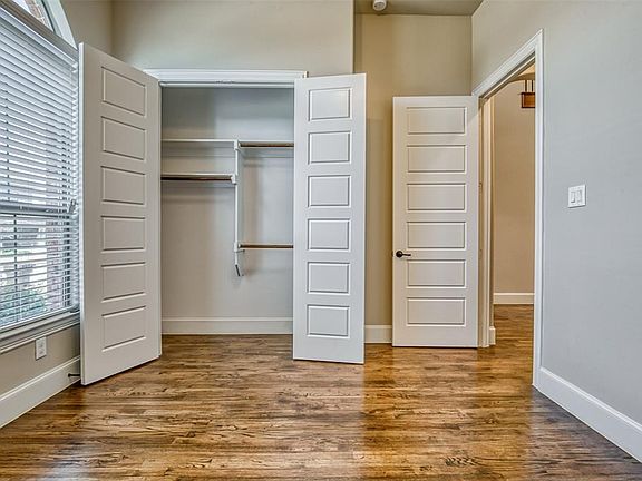 5th image of 2720 Deansbrook Dr