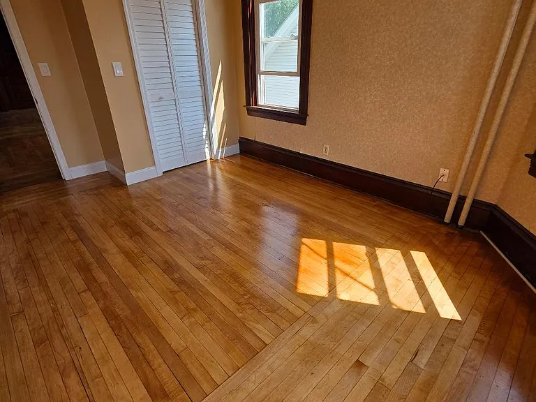 547 Robeson St #2 — Photo 14