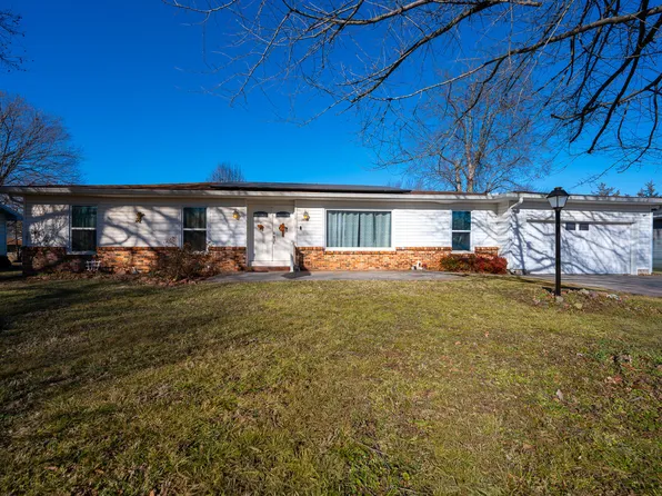 1019 Hawthorne Street, Carthage, MO 64836