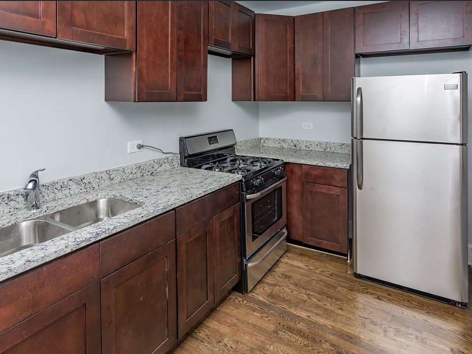 1st image of 7645 S East End Ave APT 3W