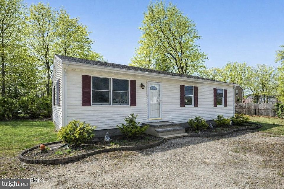 1st image of 229 Pt Pleasant Ave