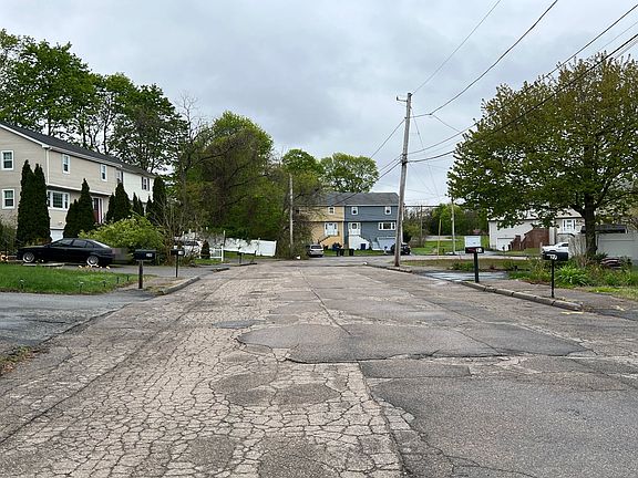 5th image of 36-38 Pearl St #L