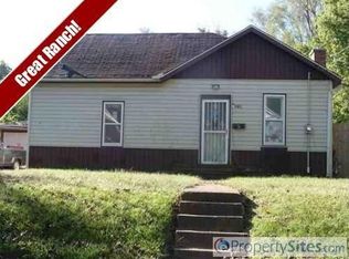 562 20th Ave, Rock Island, IL 61201