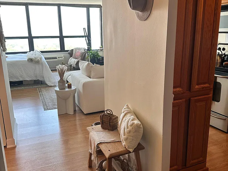 5100 N Marine Dr #23K — Photo 4