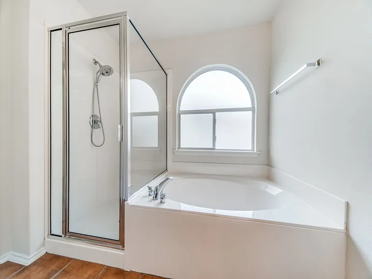 415 Diana Dr — Photo 12