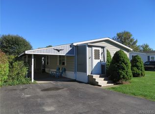 377 Old Beebe Rd, Lockport, NY 14094