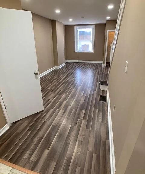 207 E Cambria St — Photo 8