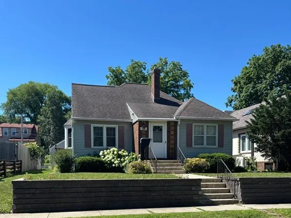 1504 1st St NW, Rochester, MN 55901