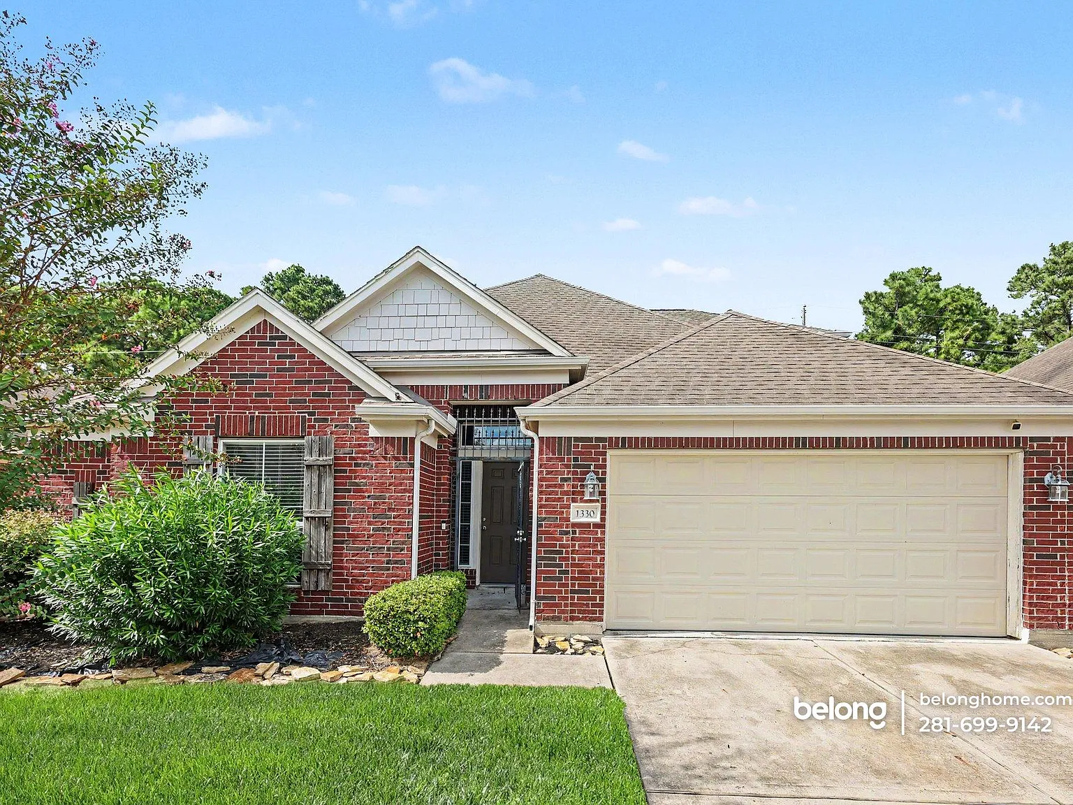 4 bed, 2.0 bath, 2786 sqft, $2,455 — Photo 1