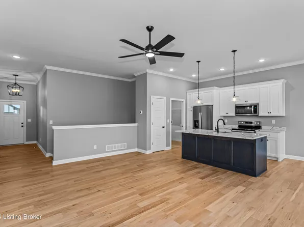 399 Williamsburg Dr, Mount Washington, KY 40047