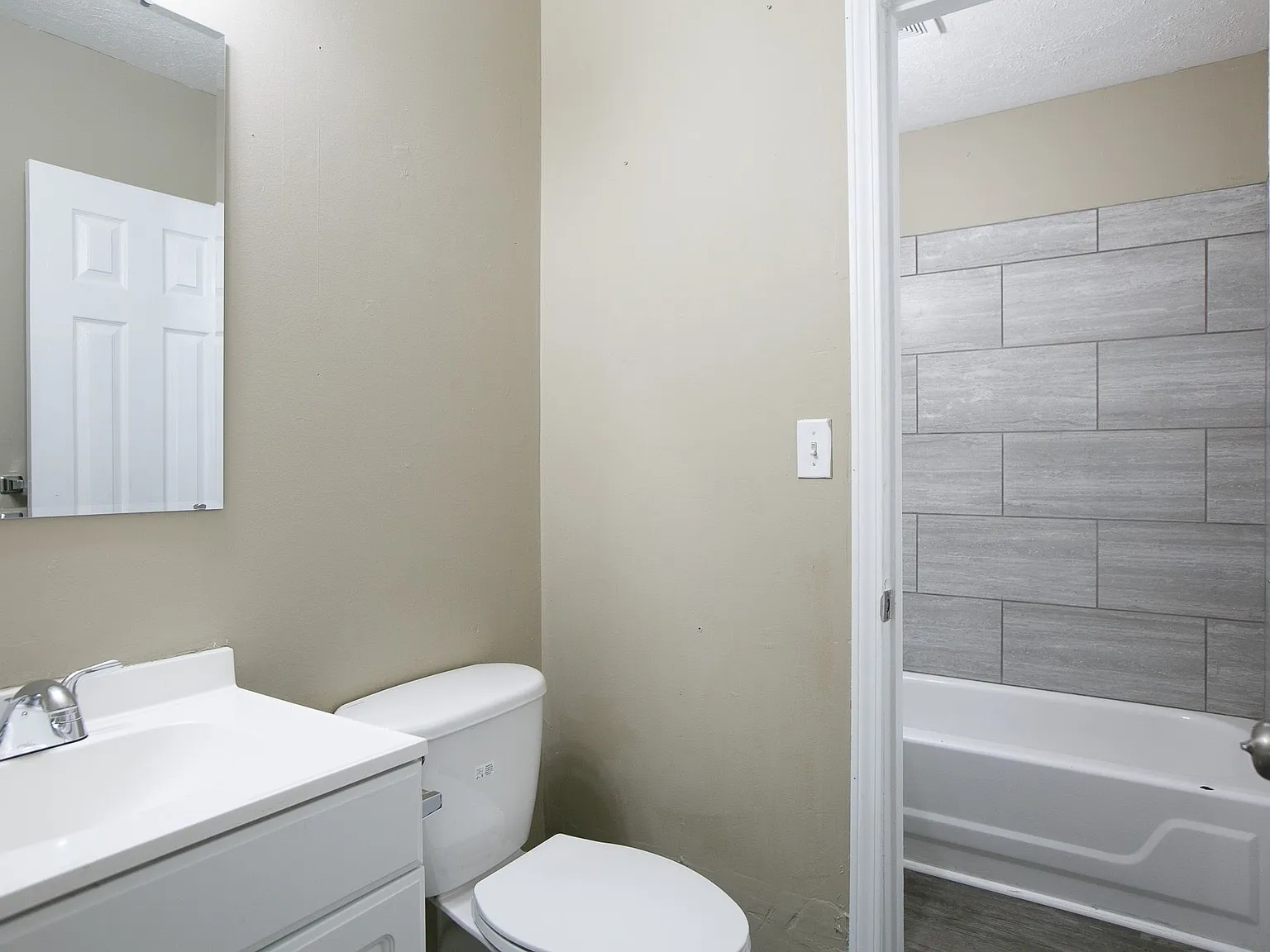912 Spellman Drive - 1 — Photo 3