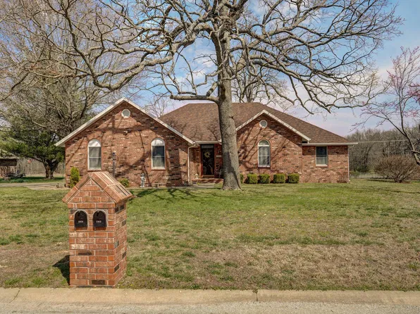 1943 Meadowlark Lane, Aurora, MO 65605