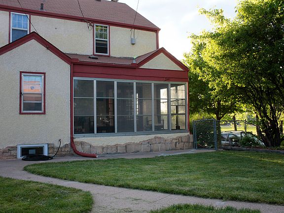 3rd image of 3658 Humboldt Ave N