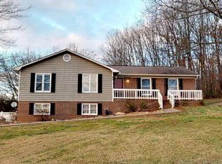 570 Pinewood Cir, Morristown, TN 37814