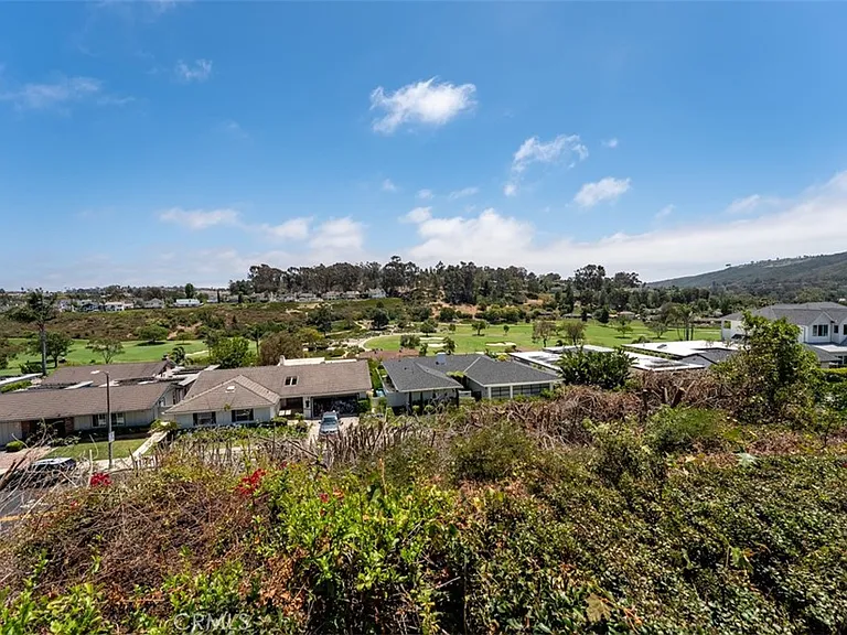 23932 Flores Ave — Photo 32
