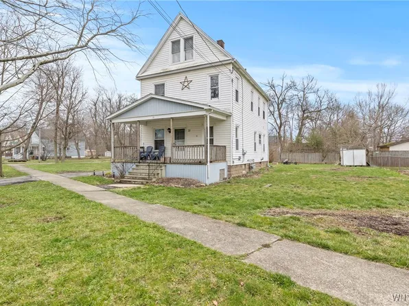 39 Bellevue Ave, Cheektowaga, NY 14227