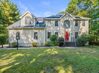 2 Rhodes Way, Bellingham, MA 02019