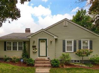 36 Florence St, Lowell, MA 01852