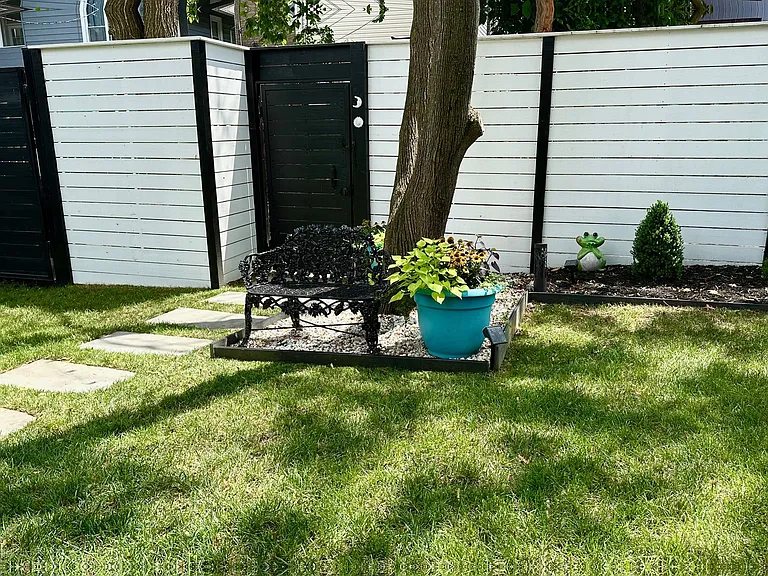 1404 Emerson St NW — Photo 19