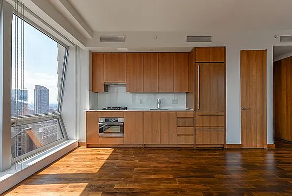 Rented by 212 Consulting Corp | media 23