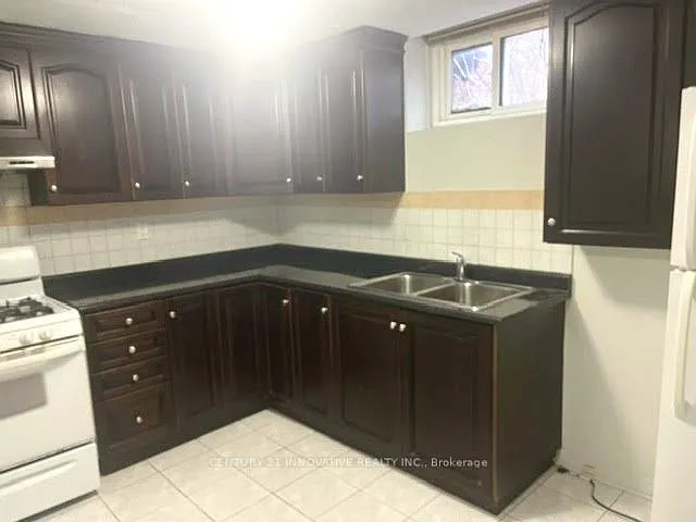 233 Brimorton Dr — Photo 11