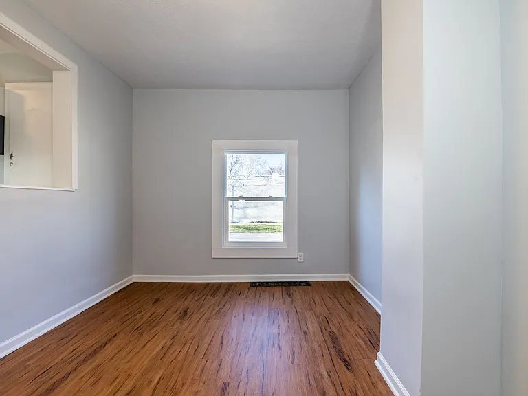 314 N 8th St — Photo 10