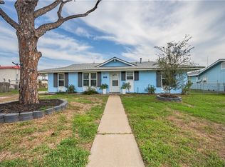 464 Sunset Dr, Ingleside, TX 78362