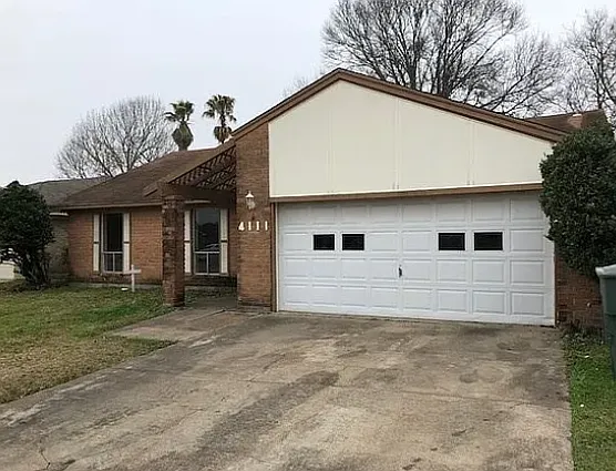 4111 Sleepy Hollow Ln — Photo 6