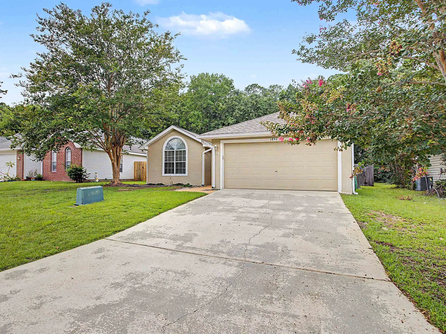 4 bed, 1550 sqft, $2,600 — Photo 4