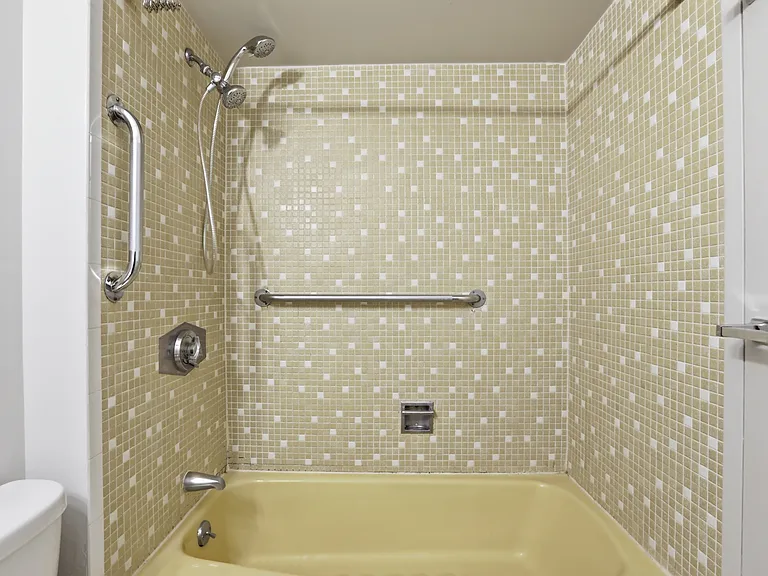 1002 Paradise Rd #2A — Photo 14