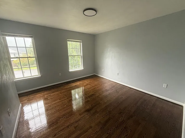 4826 Golfview Dr NE — Photo 18