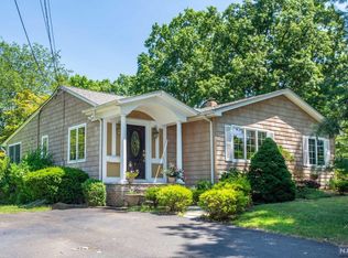 347 Ross Rd, Paramus, NJ 07652