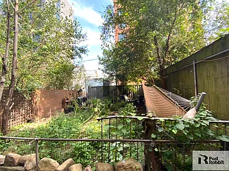 Rented by PadRabbit LLC