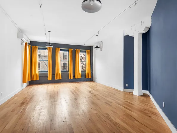 239 Banker Street image 1 of 6