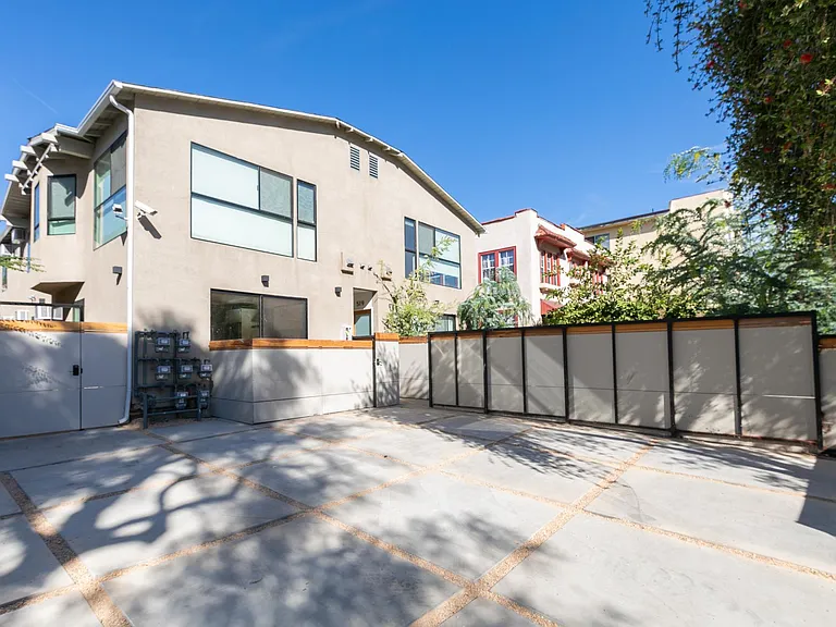 517 N Heliotrope Dr #517.25 — Photo 21