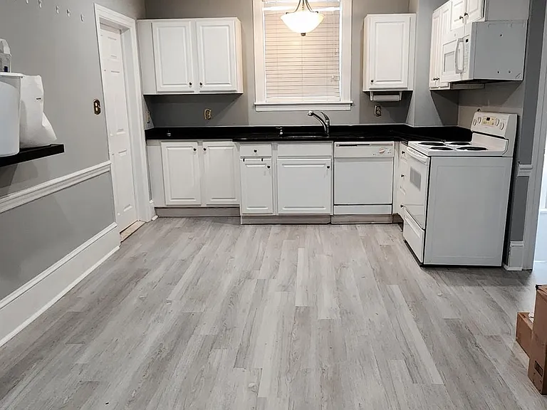 80 E Main St — Photo 2