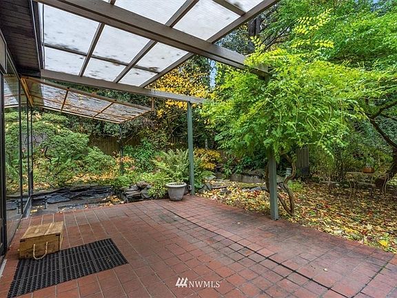 4th image of 10445 NE 113th Pl