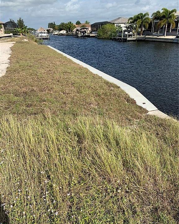 1st image of 811 NW 39th Ave