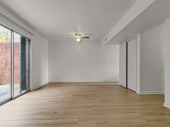 2605 W 58th St #10, North Little Rock, AR 72118