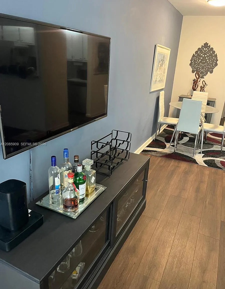 Ventnor J Condo — Photo 2