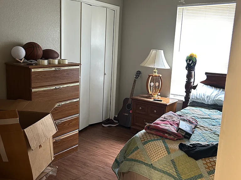 7022 Lincoln Dr — Photo 8