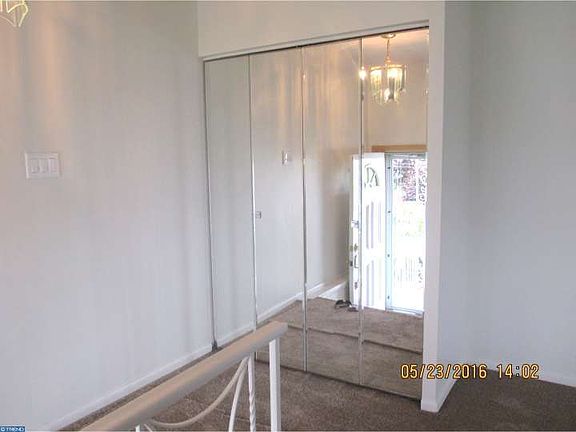 5th image of 1173 Glenn St
