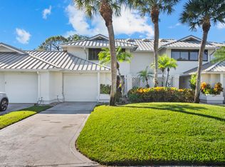 5662 SE Foxcross Place, Stuart, FL 34997