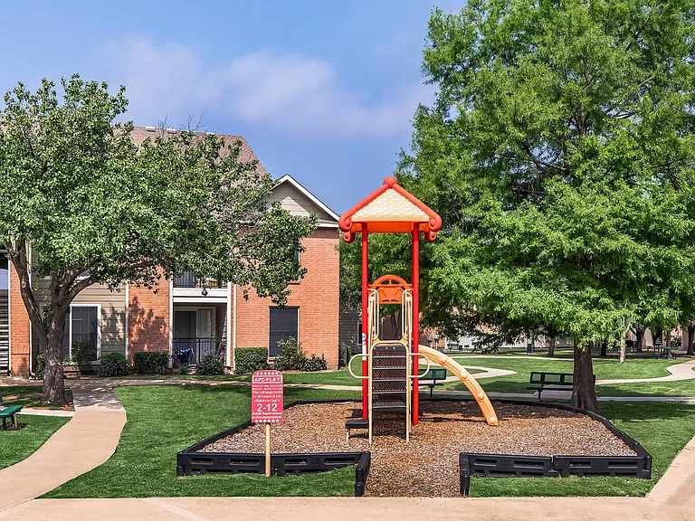 Garden Gate Apartments Ft. Worth — Photo 51