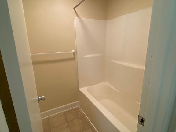 4th image of 15702 Ash Way #A